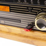 Memphise vintage plaadimängija Light Wood Memphise vintage plaadimängija Light Wood